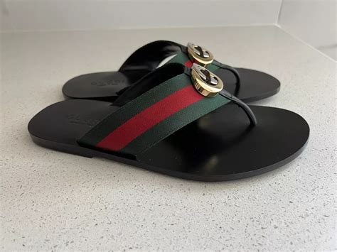 gonfiabile gucci|gucci flip flops.